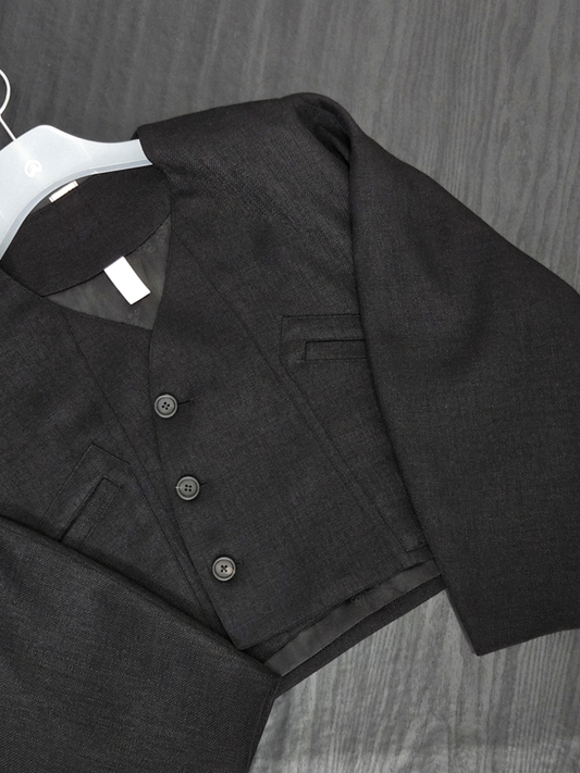 Timeless : Clothes You’ll Want to Wear Again, Even Years Later