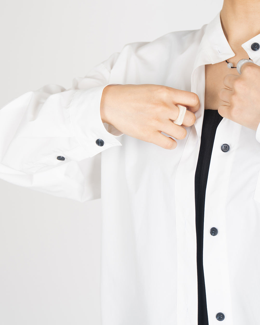 A Drop High neck Shirt - White