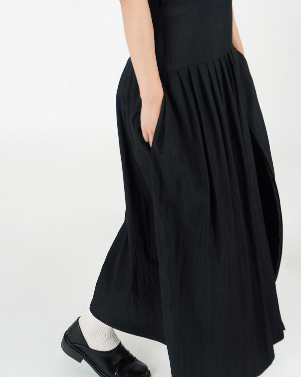 Roof tile Dress - Black